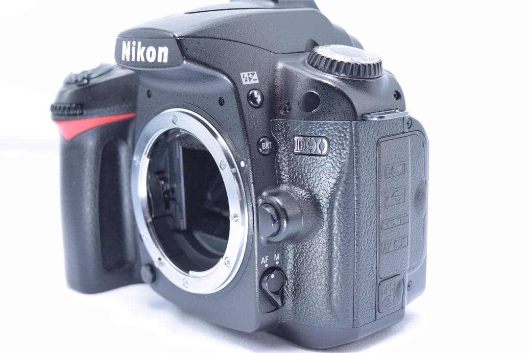 Nikon D90 デジタル一眼レフ ダブルレンズ　超望遠レンズ【手振れ補正】