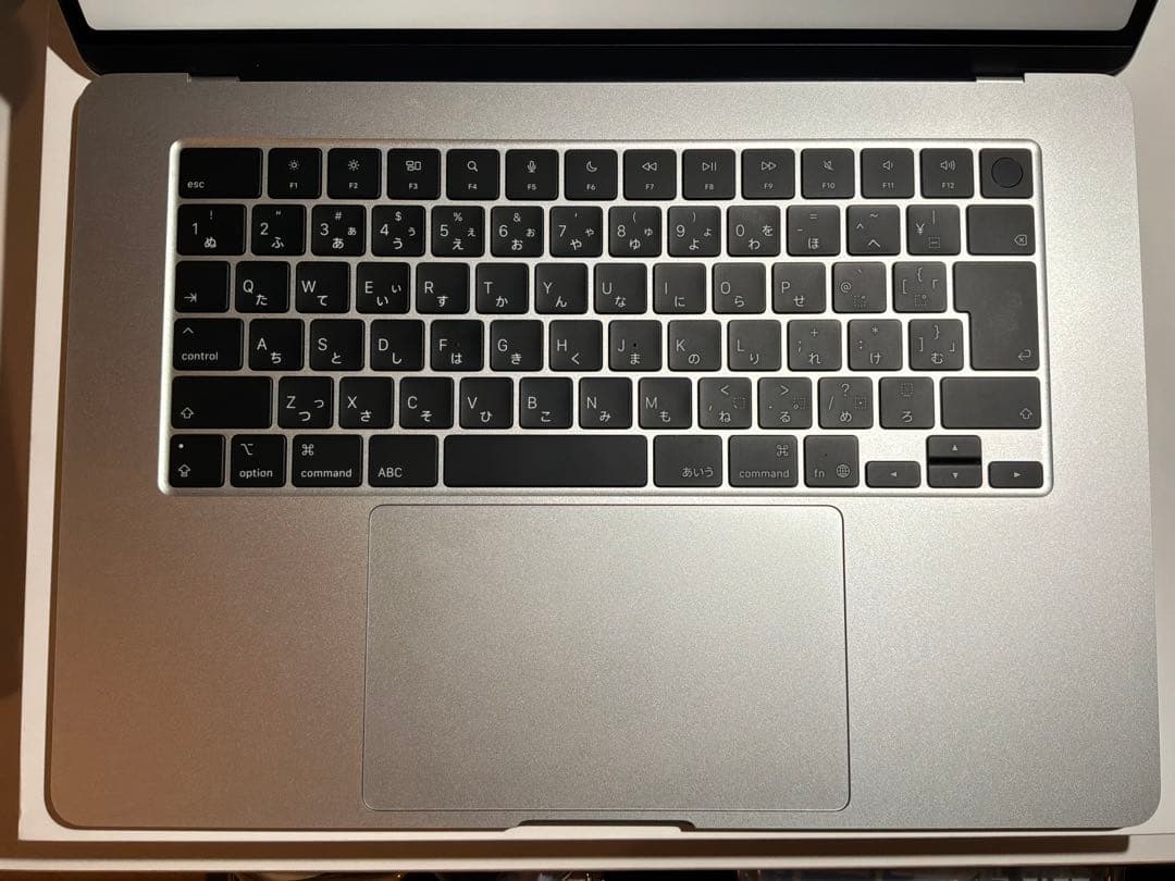MacBook Air M4 15.3インチ 美品