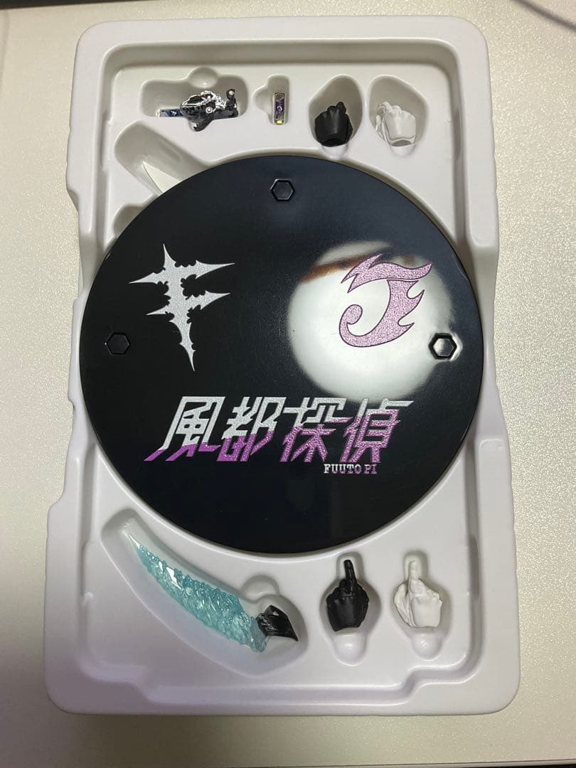 【中古】S.H.Figuarts（真骨彫製法）仮面ライダーW ファングジョーカー