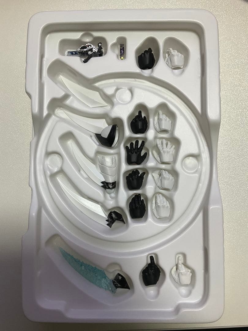 【中古】S.H.Figuarts（真骨彫製法）仮面ライダーW ファングジョーカー