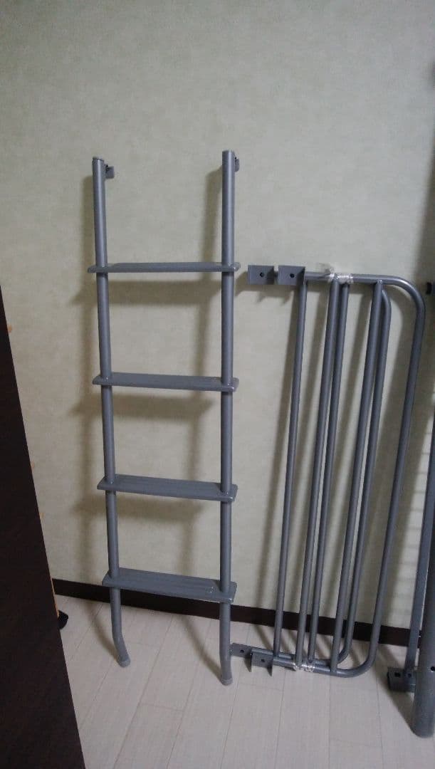 [直接引き取り希望] ミドルタイプのロフトベッド シングル宮付きコンセントなし