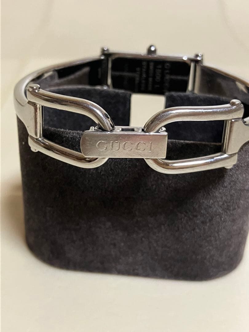 訳あり　電池切れ　グッチ　1500L 時計　シルバー　文字版グレー