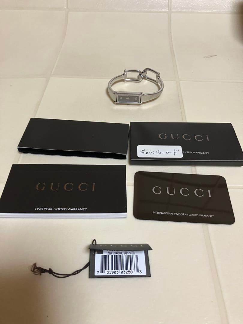 訳あり　電池切れ　グッチ　1500L 時計　シルバー　文字版グレー