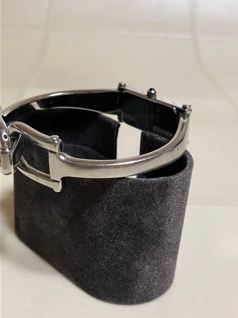 訳あり　電池切れ　グッチ　1500L 時計　シルバー　文字版グレー