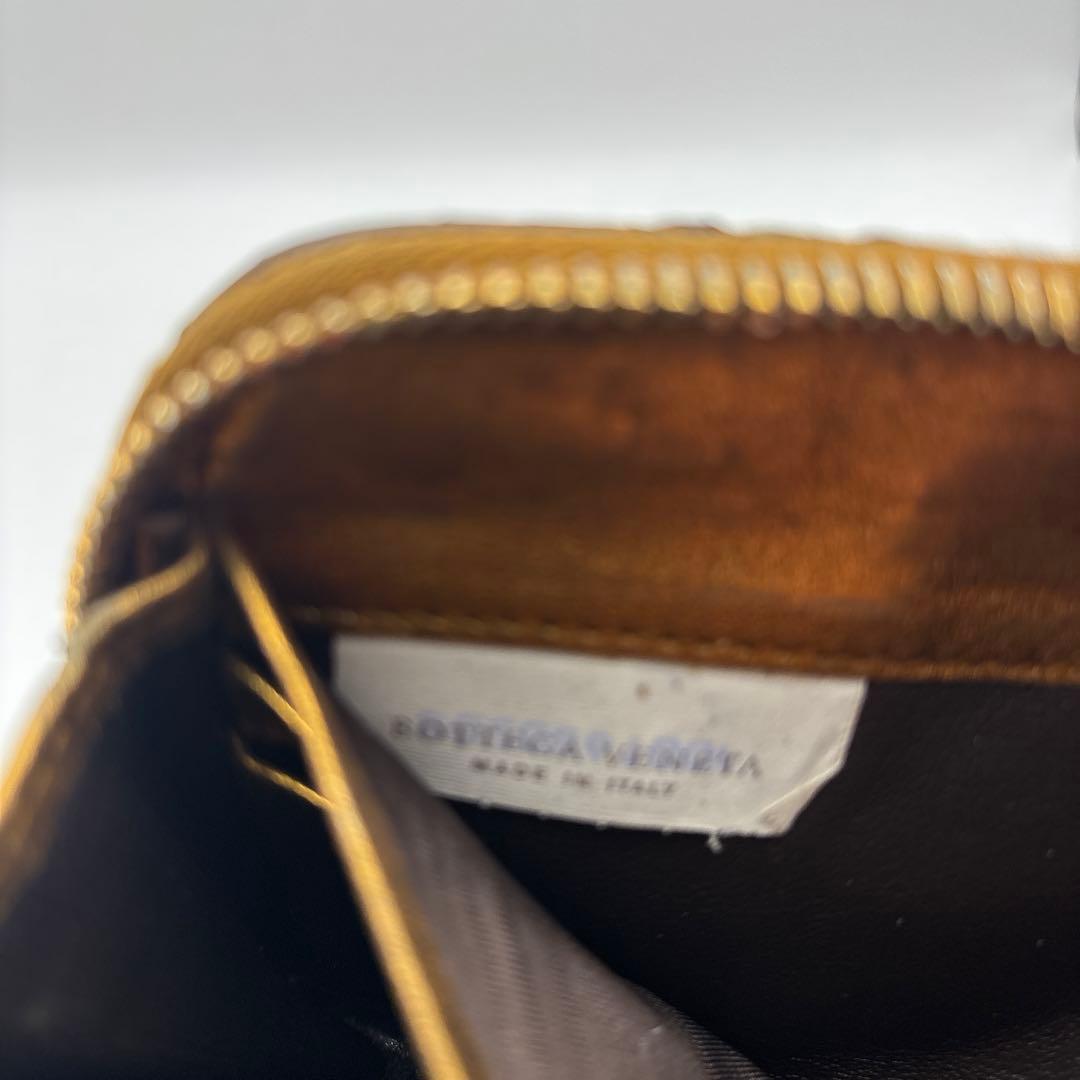 ◆正規品◆ボッティガヴェネタイントレチャート ラウンドファスナー長財布パイソン