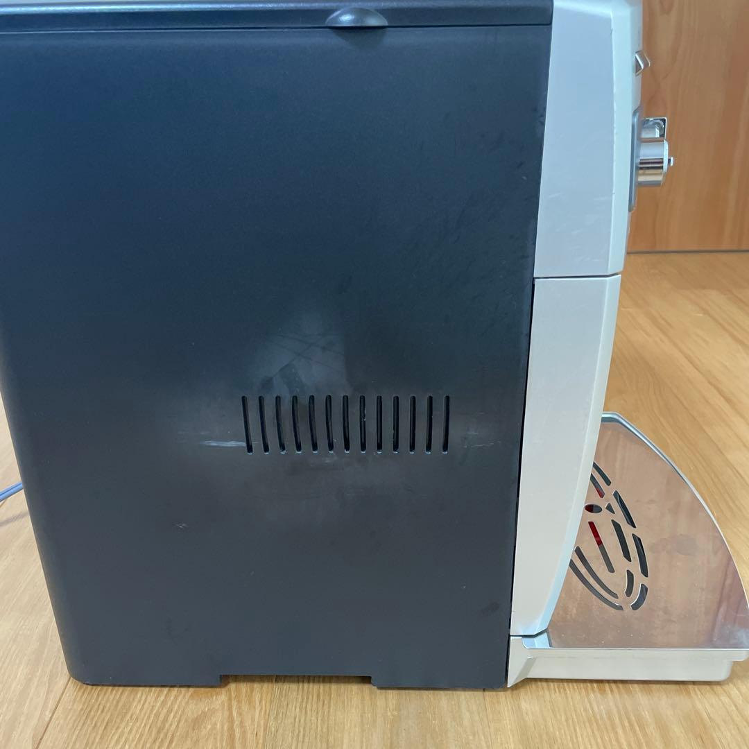 De'Longhi マグニフィカエスプレッソマシンESAM03110