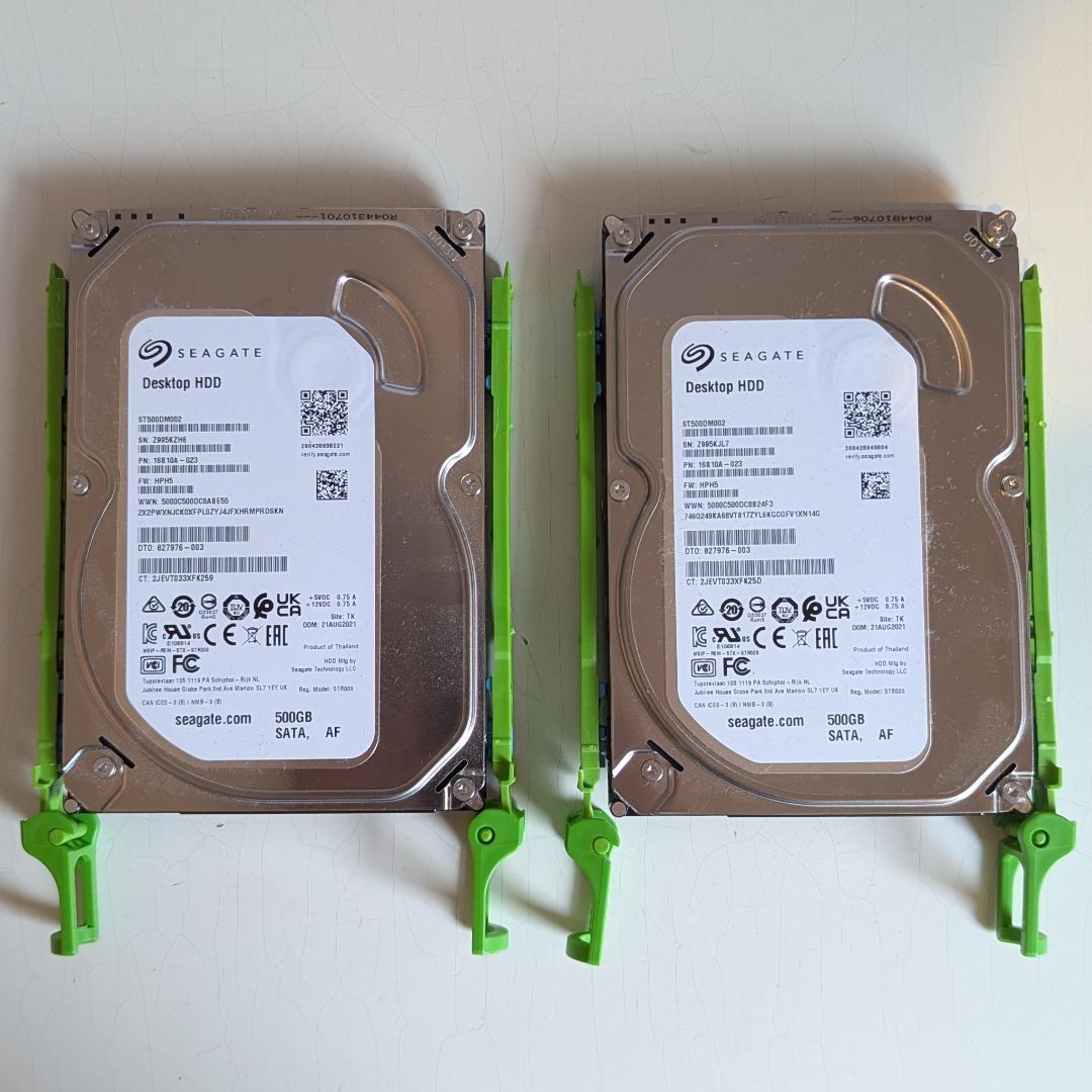 サーバー Fujitsu PRIMERGY TX1310 M5; 8GB; RAID1