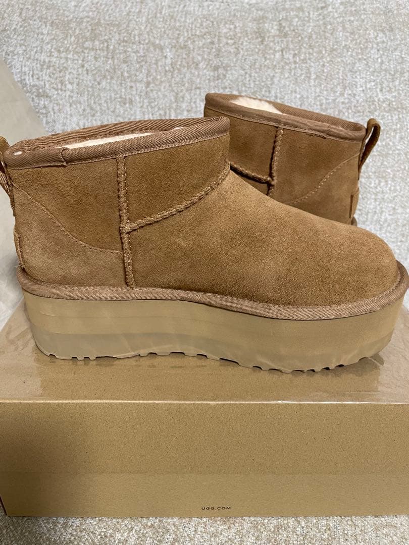 【正規品】 【即日発送可】UGG クラシック ウルトラ ミニ プラットフォーム