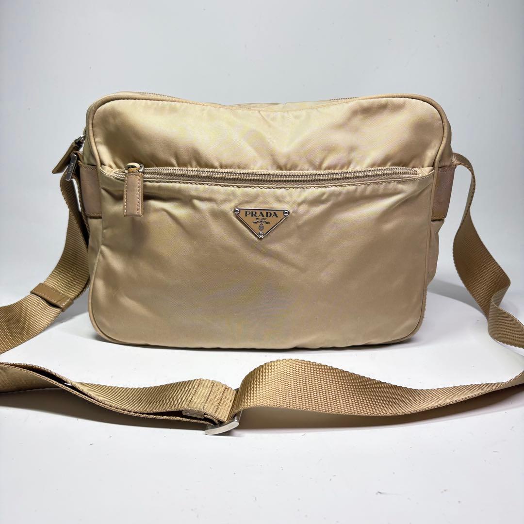 PRADA ショルダーバッグナイロンベージュギャランティカードロゴプレート