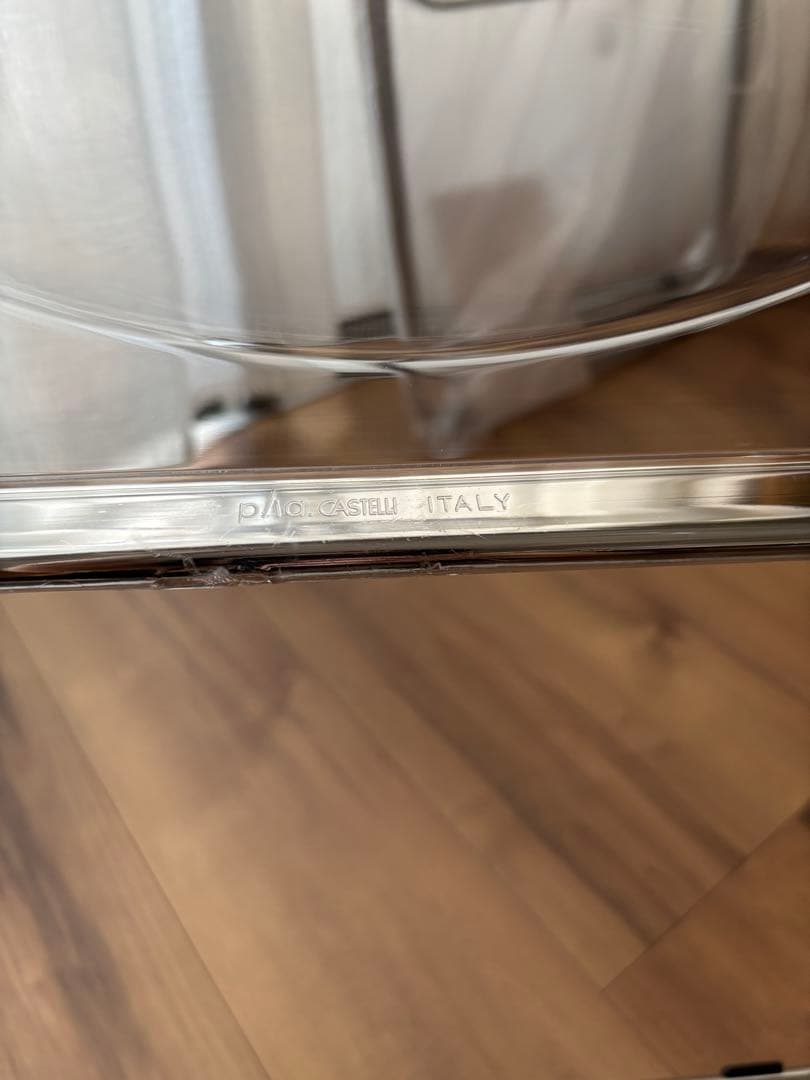 新品同様！Plia chiar クリア折りたたみ椅子