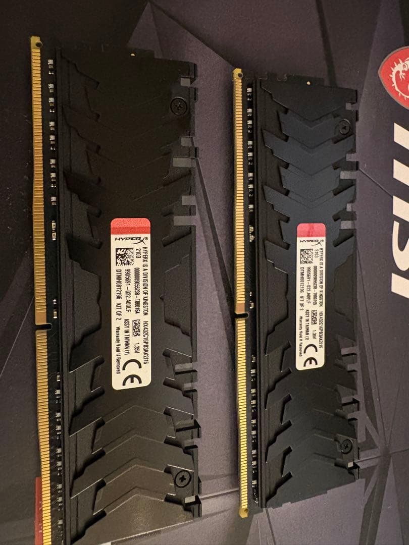 メモリー HyperX Predator DDR4 16GB (8GBx2)