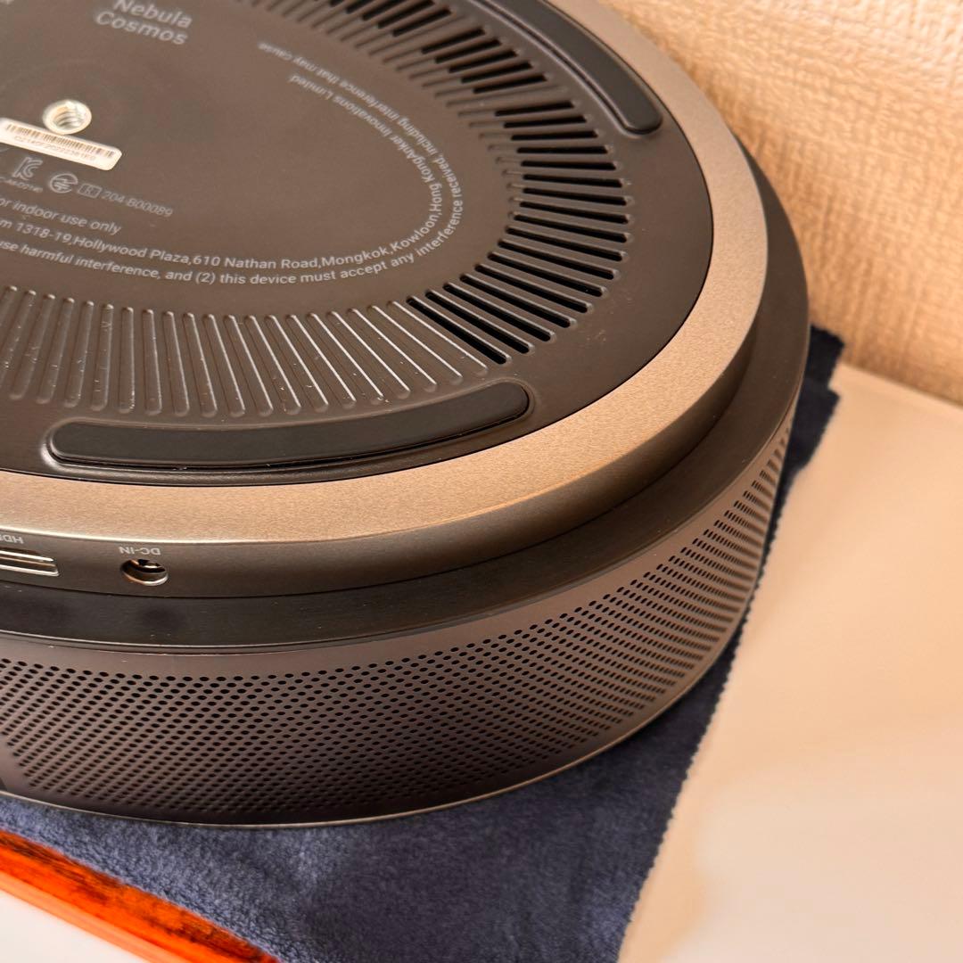 Anker アンカー　NEBULA Cosmos プロジェクター