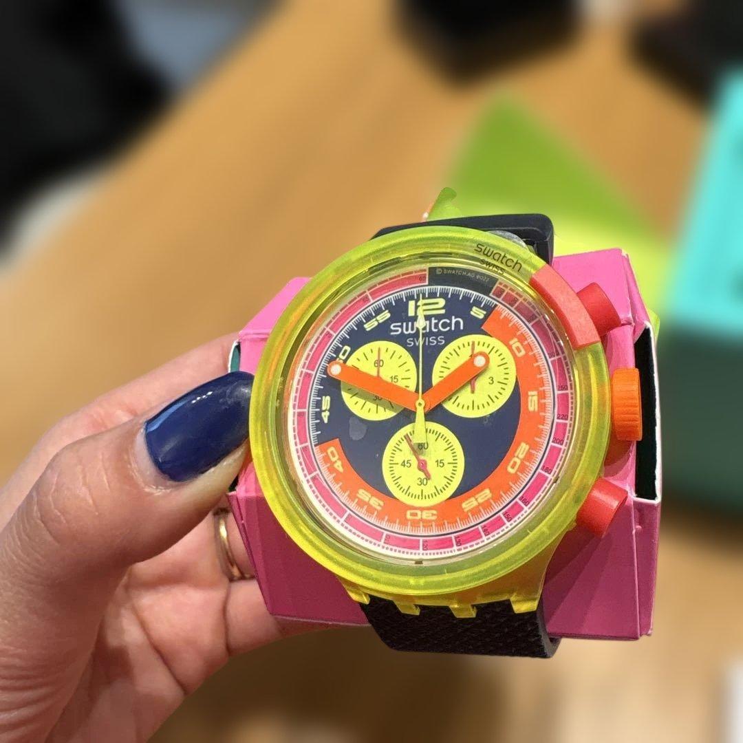 時計 SWATCH NEON TO THE MAX