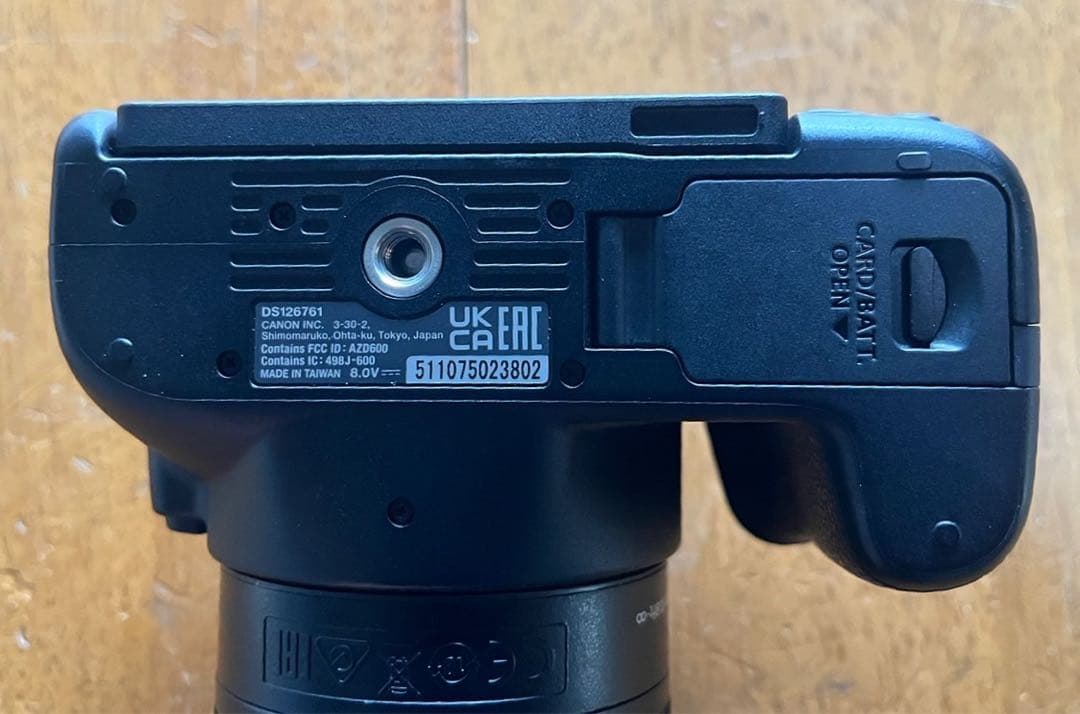 Canon EOS Kiss X10 レンズキット SDカード付 動作品