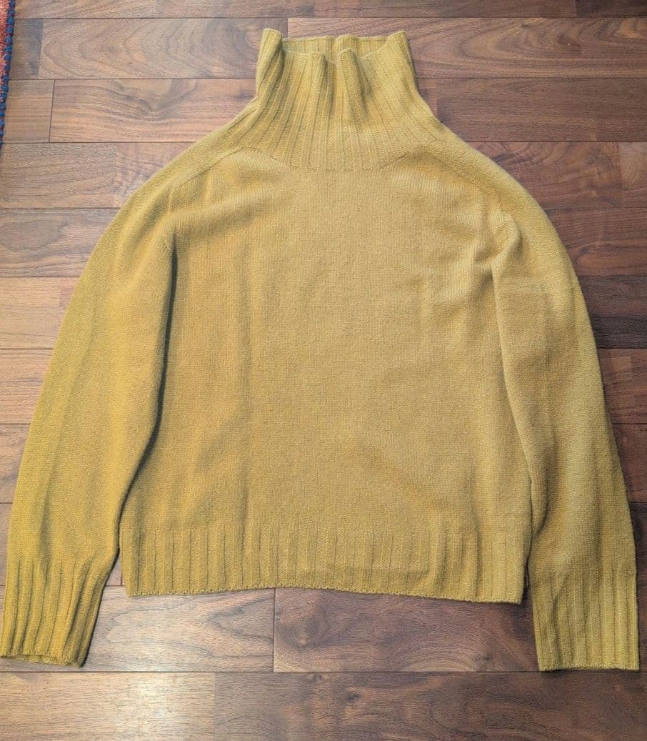 な*め様 MARGARETHOWELLスコットランド製カシミヤ100％ロールネッ