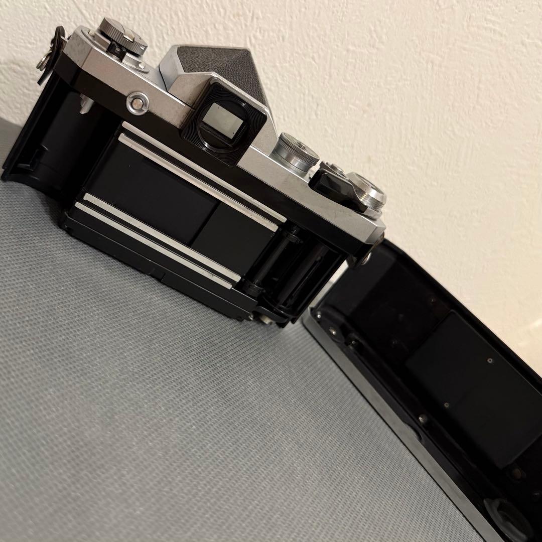 Nikon F後期　アイレベル　フィルム一眼レフカメラ