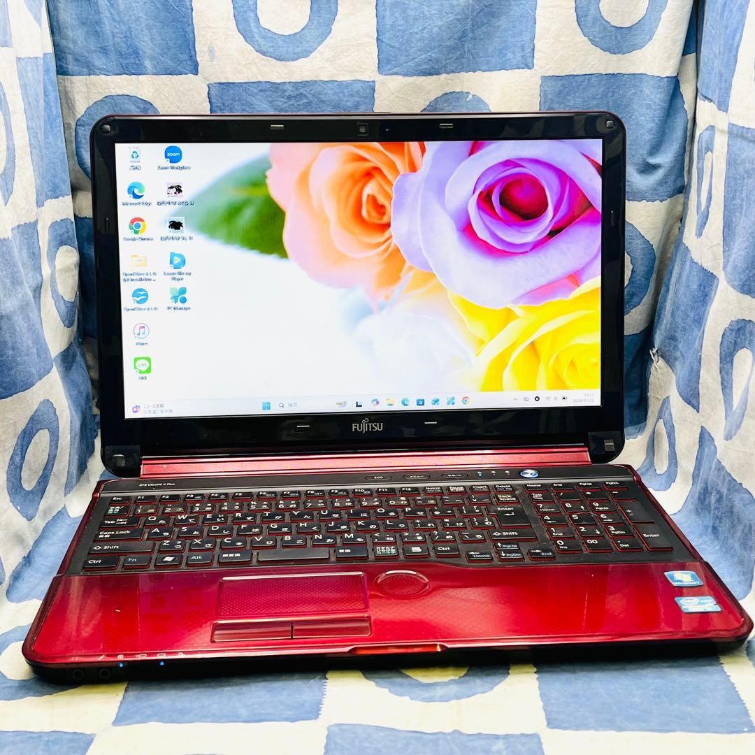 爆速SSD500G☆i7☆大人気赤ノートパソコン♪ブルーレイ&カメラ！Win11