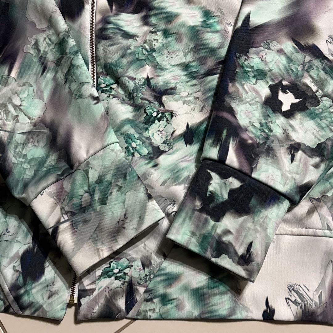 \"2016-2017秋冬\" BALMUNG グラフィックパーカ 「黒い花」 名作