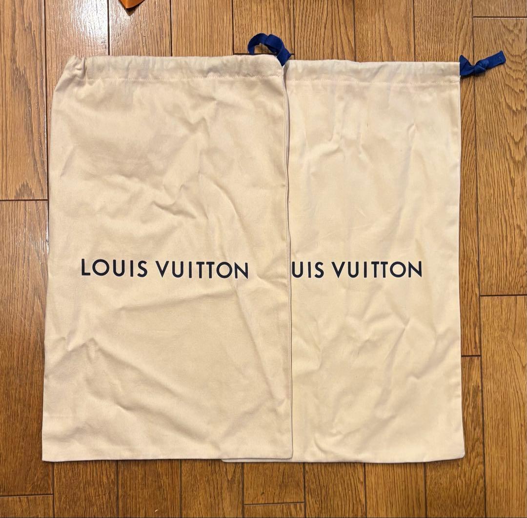 ルイヴィトン エンボス モノグラムハイカットスニーカー