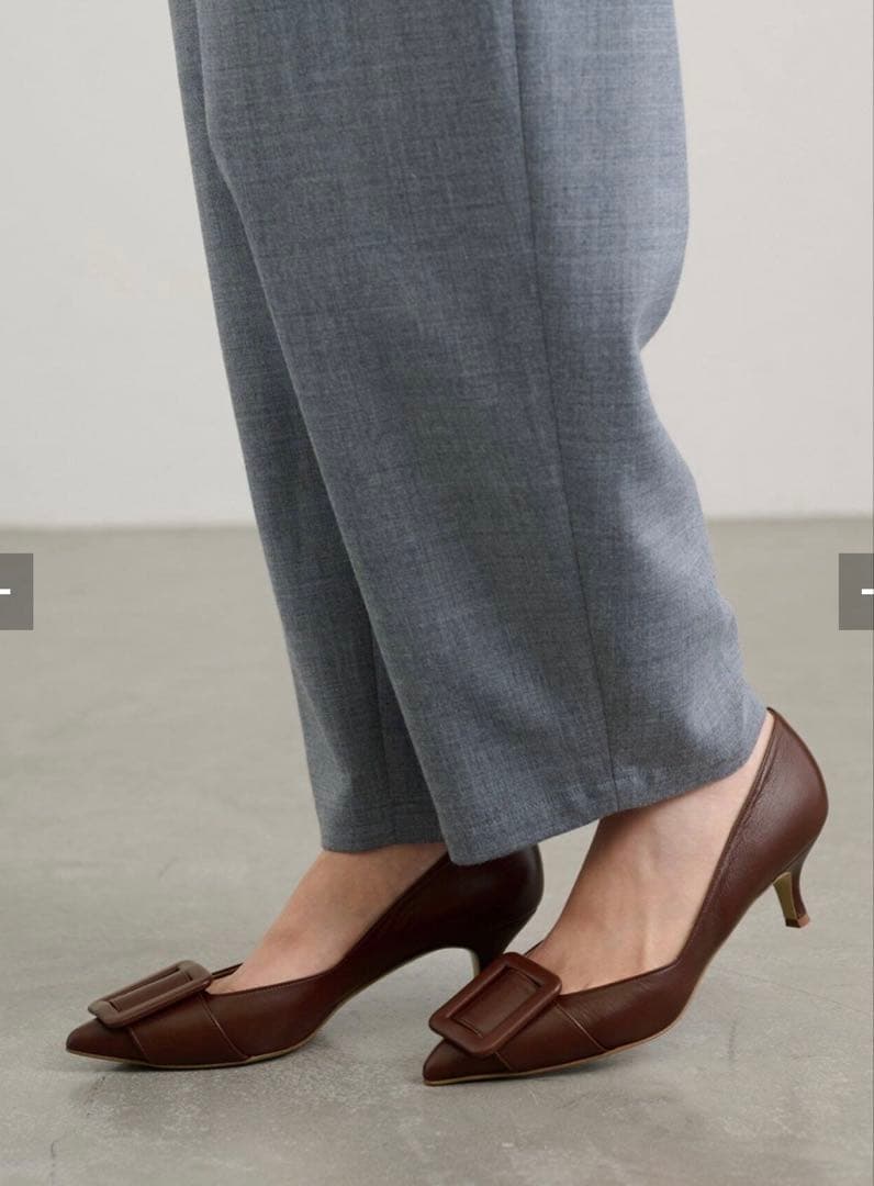 ネブローニ　別注　バックルパンプス