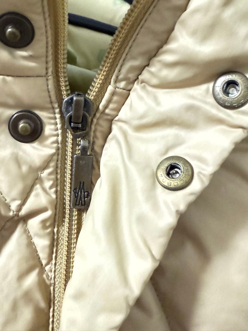 MONCLER ベージュ ダウンジャケット キルティングサイズ3