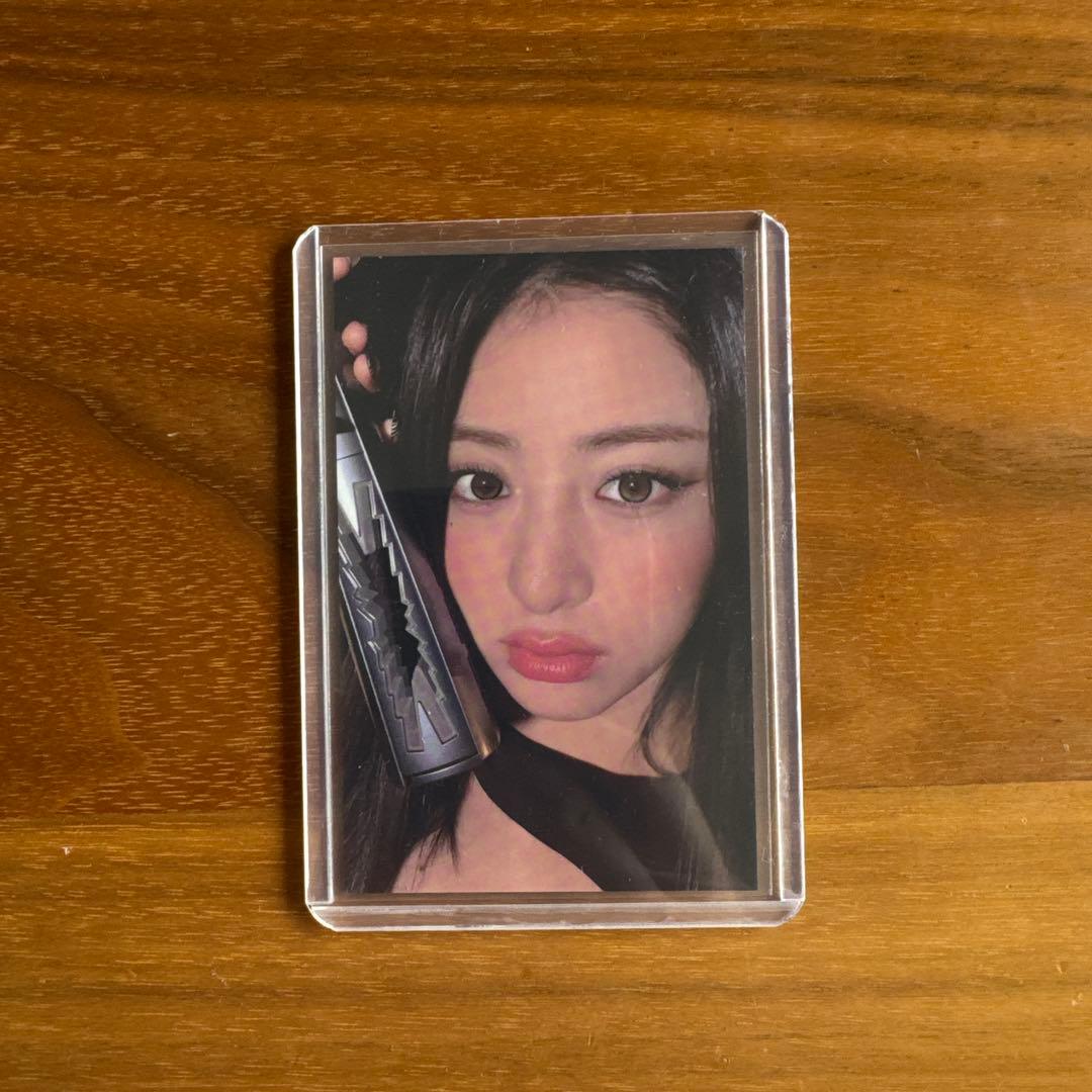 lesserafim flamerises 香港 ユンジン トレカ