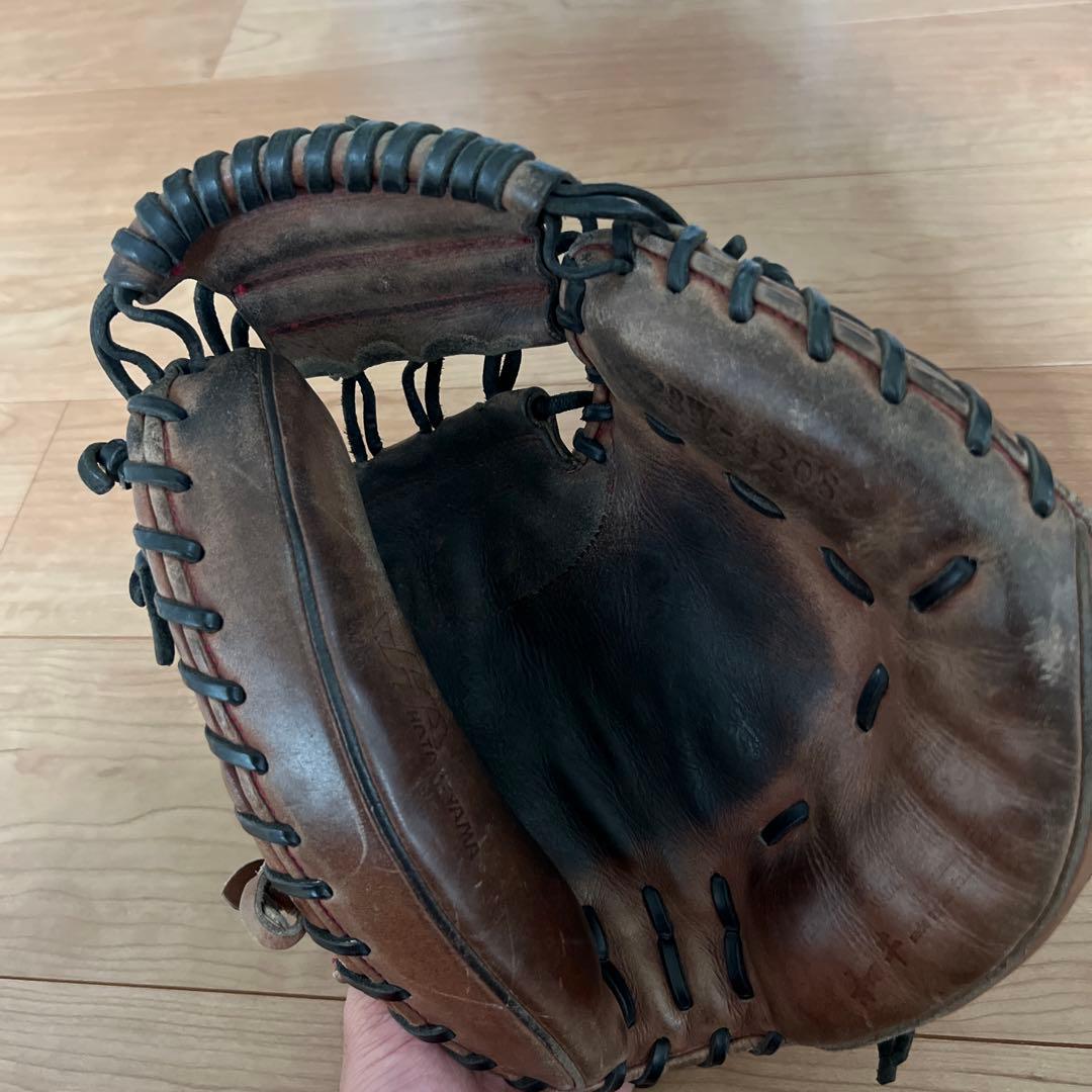 レザー製ブラウン野球グローブ　キャッチャーミット