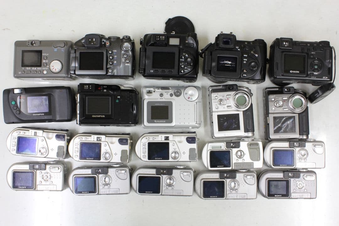 デジタルカメラ 20台 Canon Nikon SONY FUJIFILM等