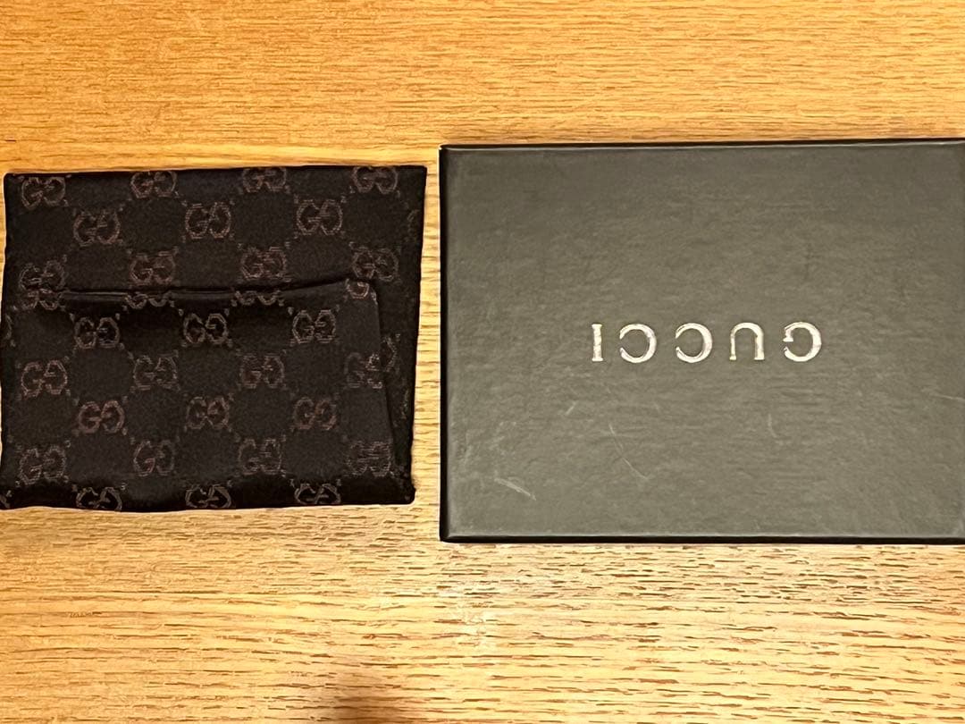 GUCCI ブラウンレザー キーホルダー