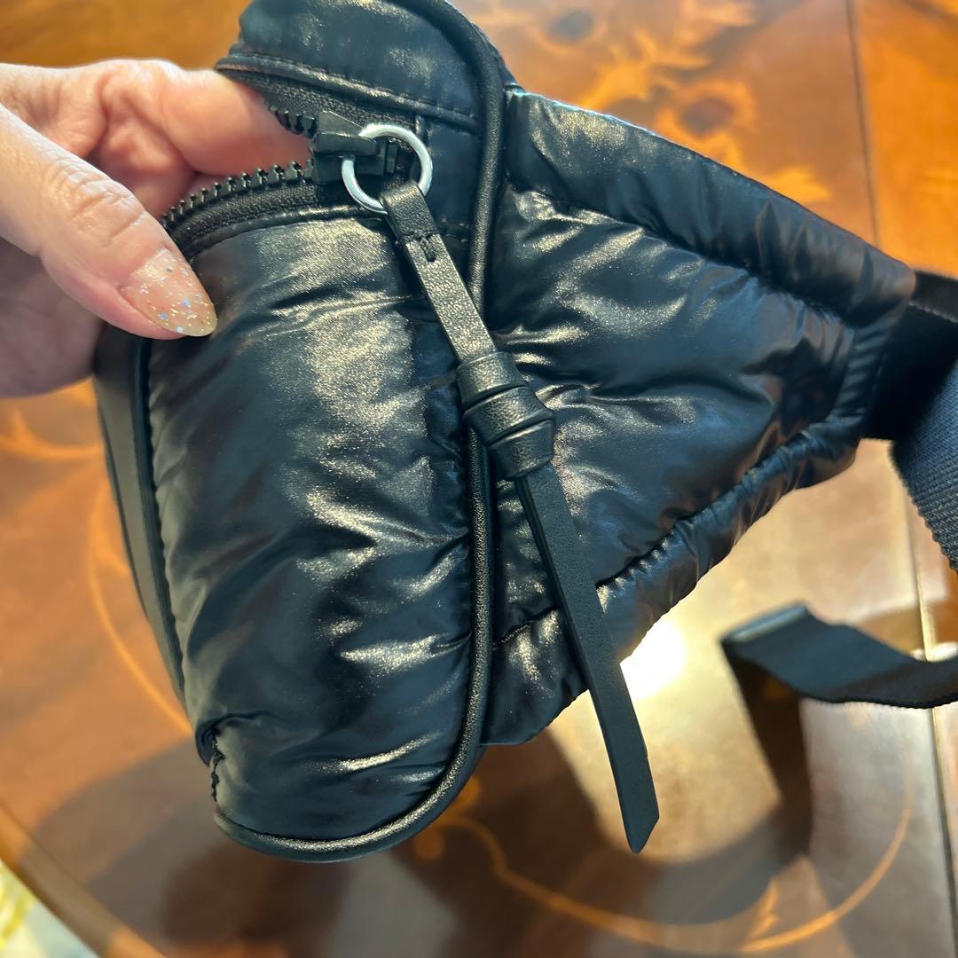 トリーバーチ　ボディバッグ