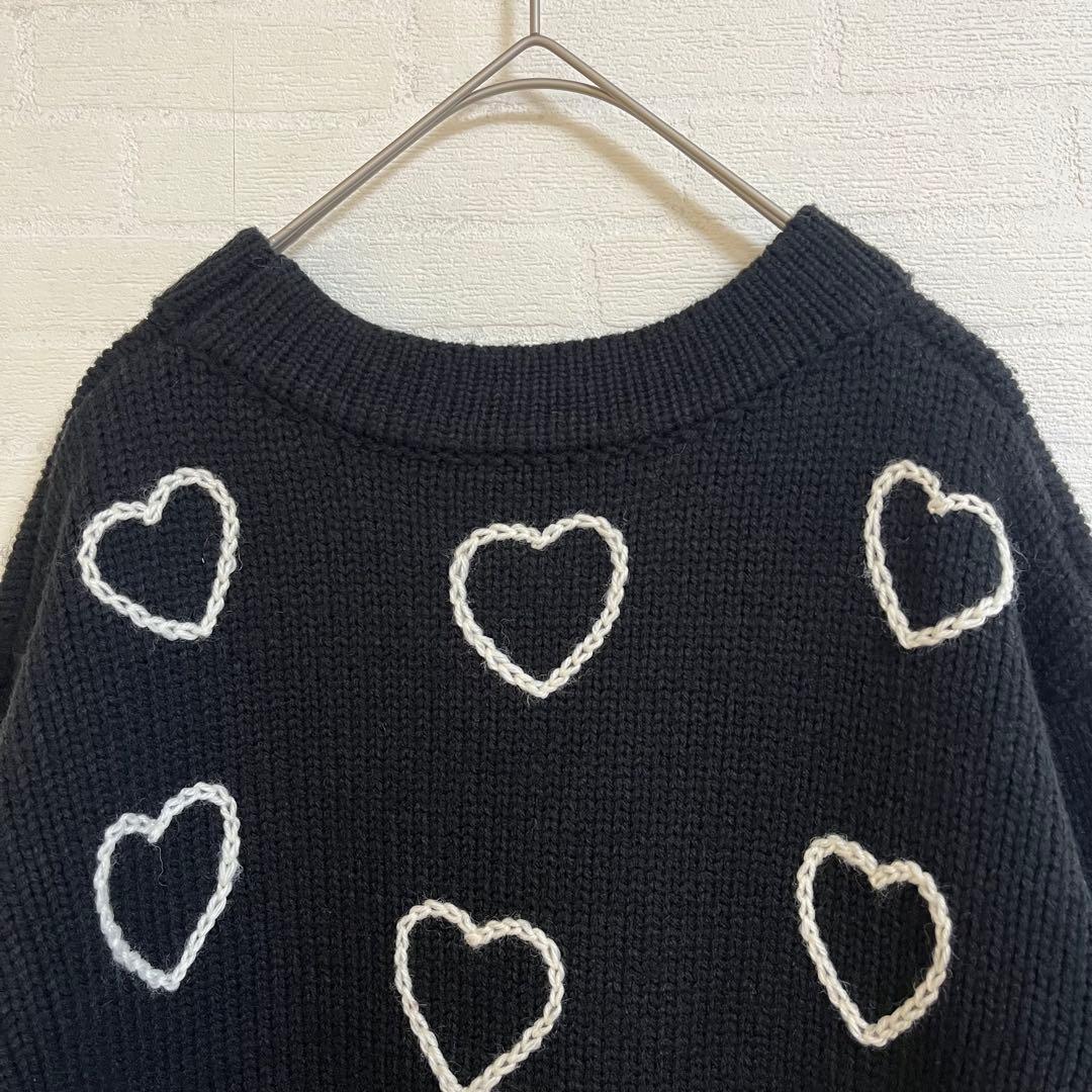 ChahChah ハッピーハートフル ハンドエンブロイダリーニット　男女兼用