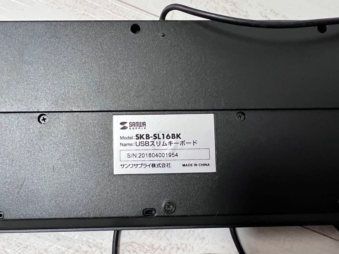 hp 大画面モニター HDMI VESA対応 デスクアーム・キーボード付き