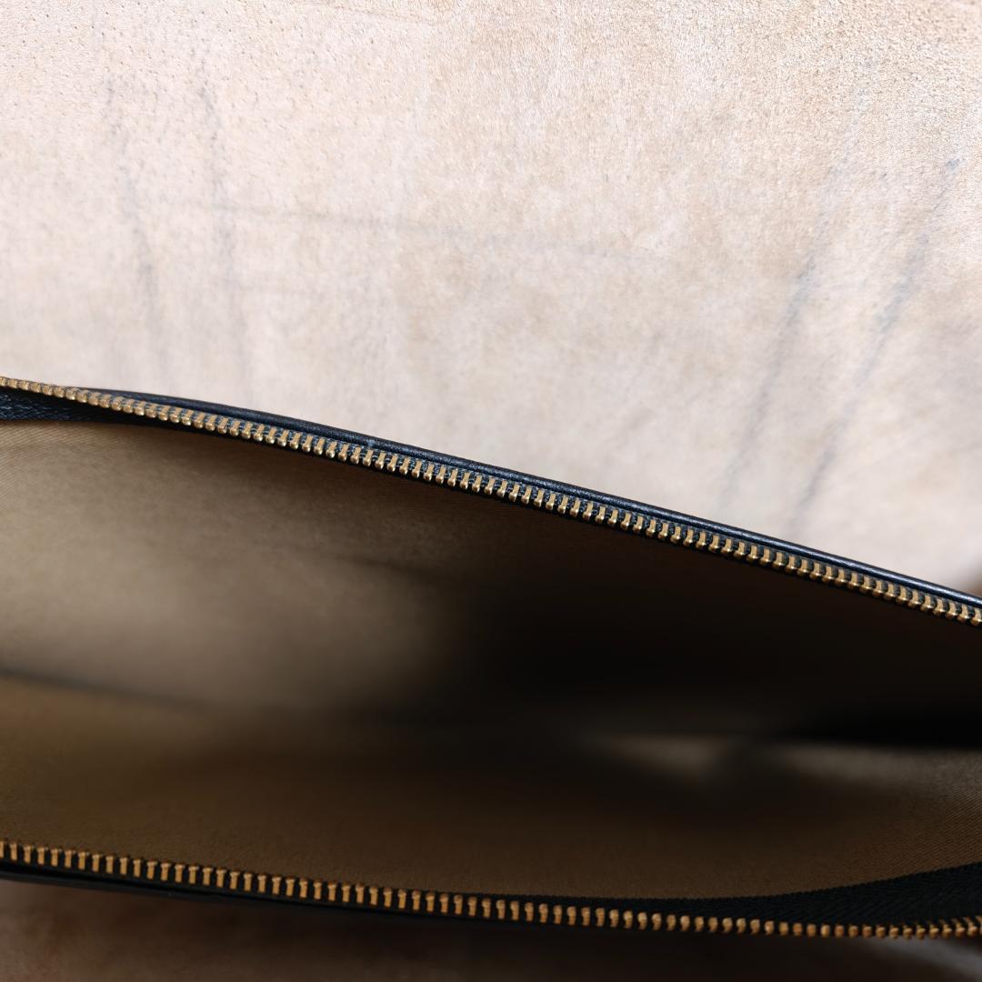 土屋鞄 ツチヤカバン コンフィオ ヌメ革 ブリーフ ビジネスバッグ