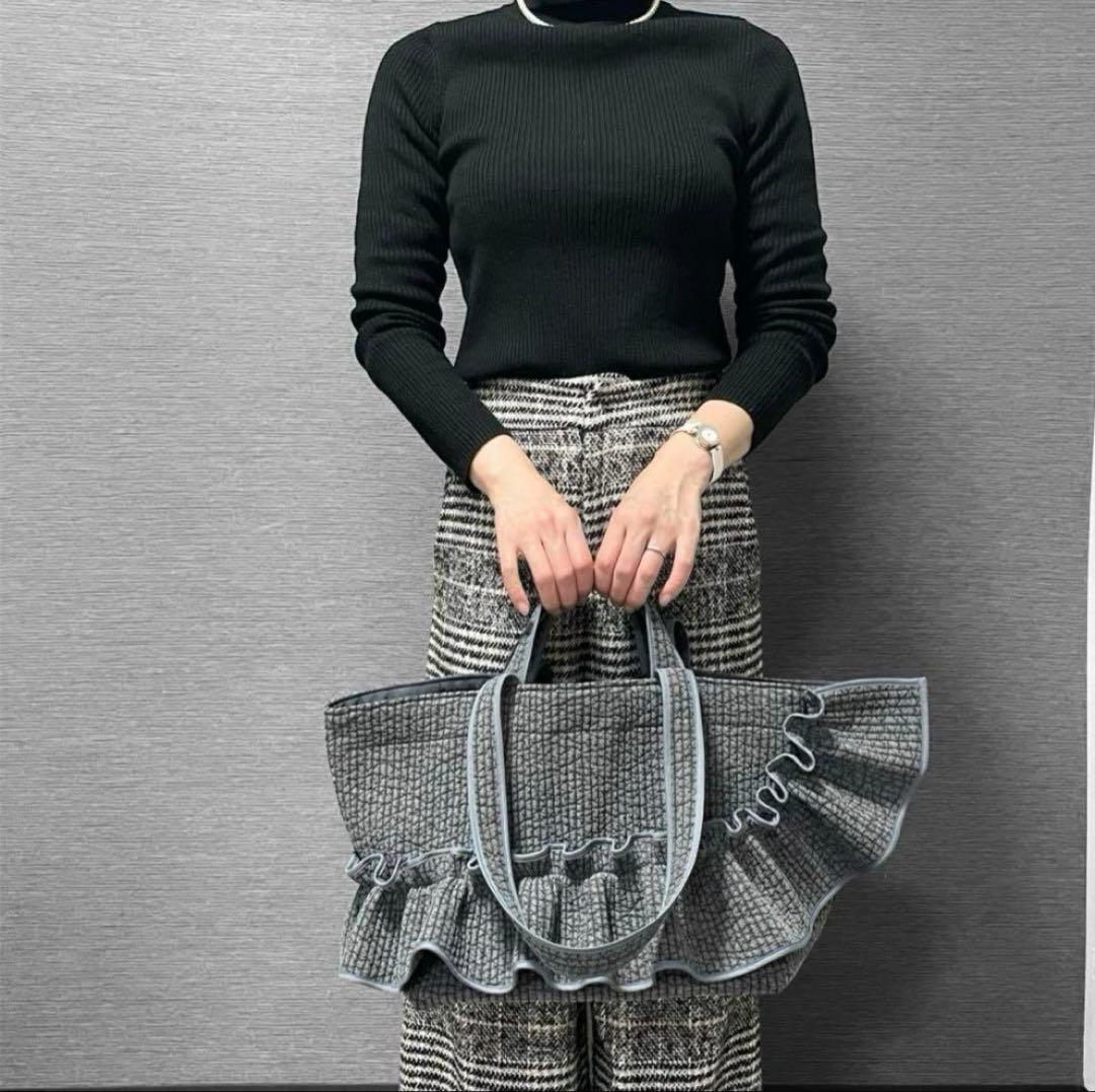 新作♡ヌビバッグ　フリルギャザー　ダークグレー×ブラック　パール　底板マグネット