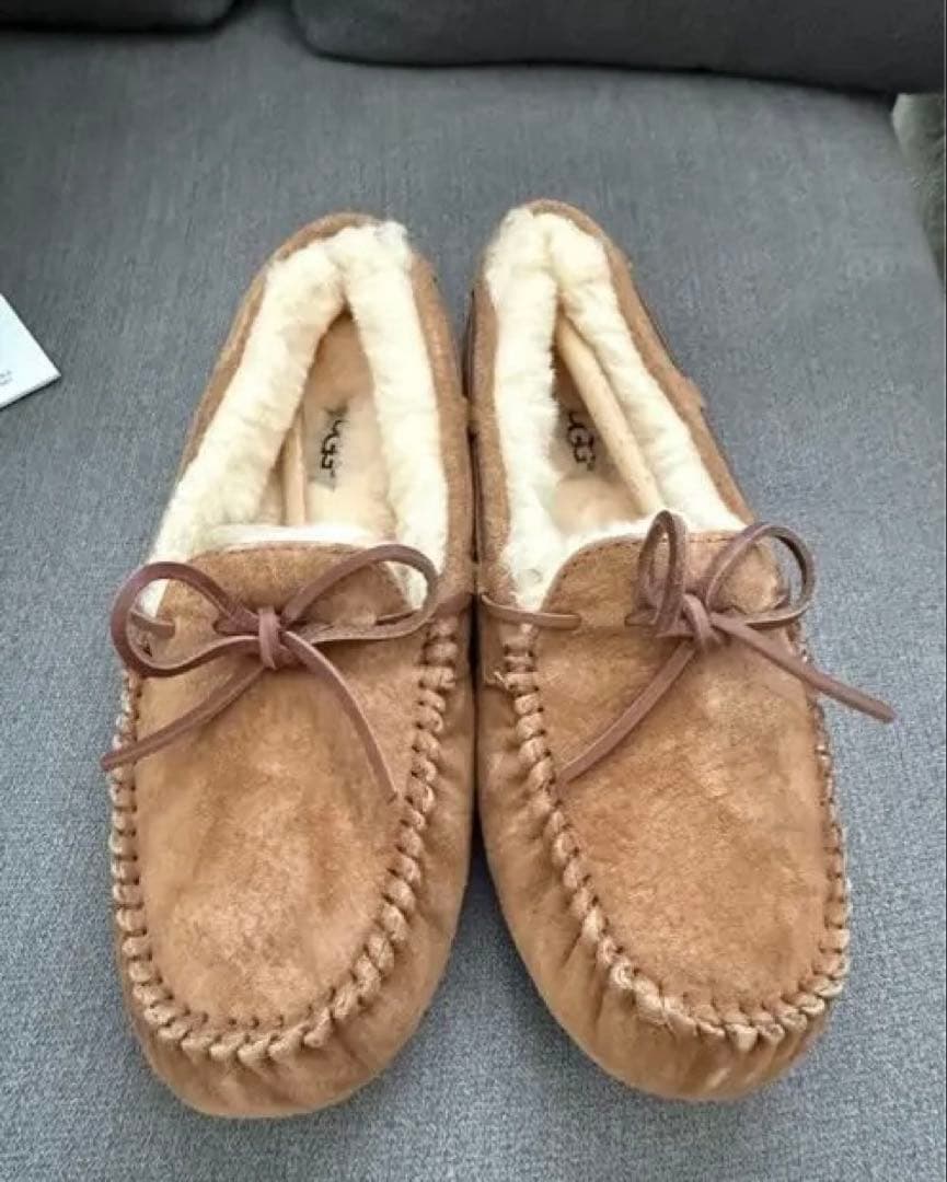 UGG ブラウン系 モカシン　新品未使用　箱付き　24センチ