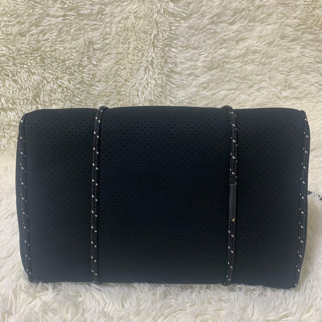 【美品】ステイトオブエスケープ　マザーズバック　大容量　パンチング　黒　ポーチ付