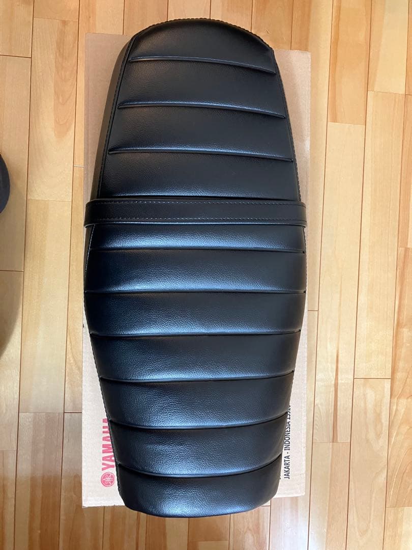 Yamaha XSR125純正ローダウンシート（ローダウンキット）