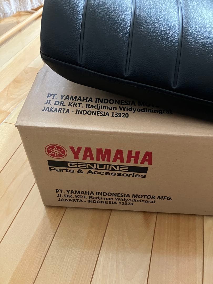 Yamaha XSR125純正ローダウンシート（ローダウンキット）