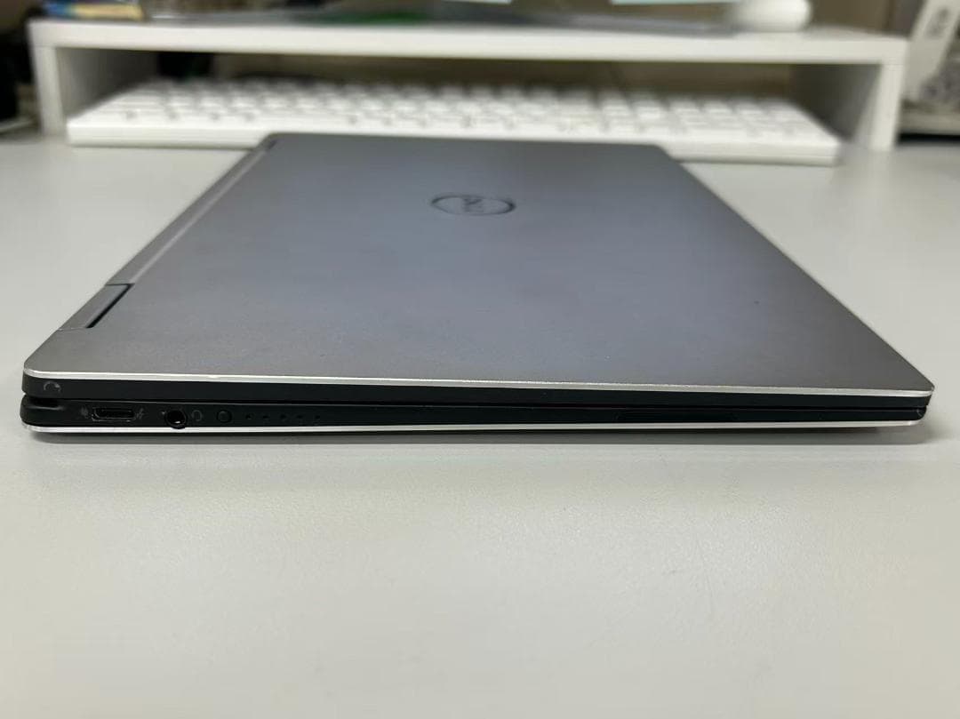 DELL XPS 13 9365 / i5-7Y75 / タッチパネル機能搭載