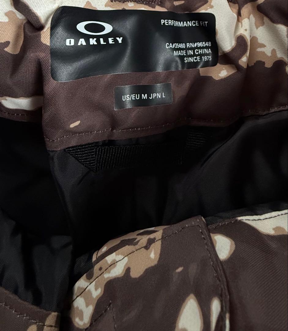 新品 Oakley カモフラ スノーボードウェア L