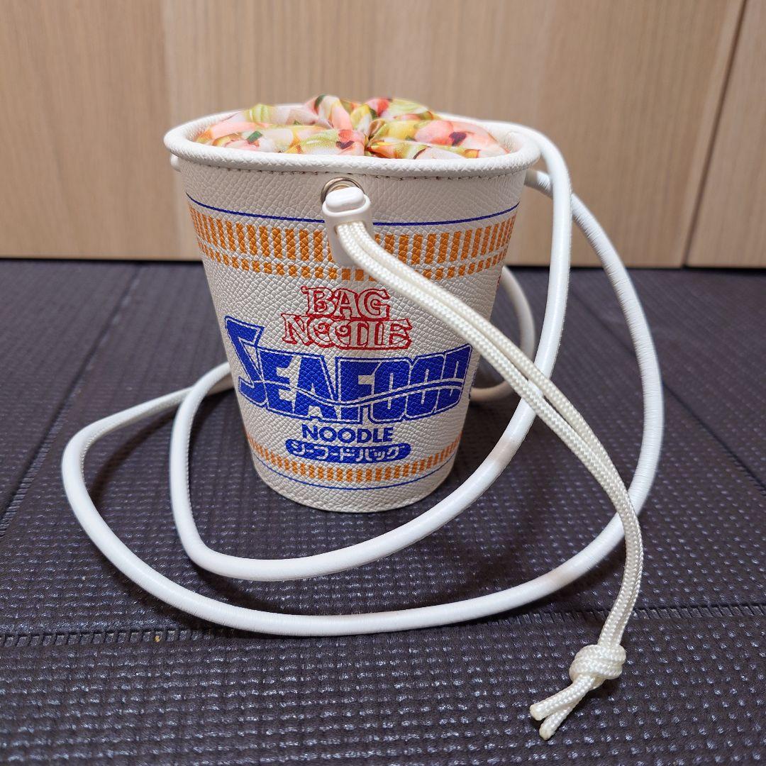 激レア doublet カップヌードル ベータポスト ショルダーバッグ