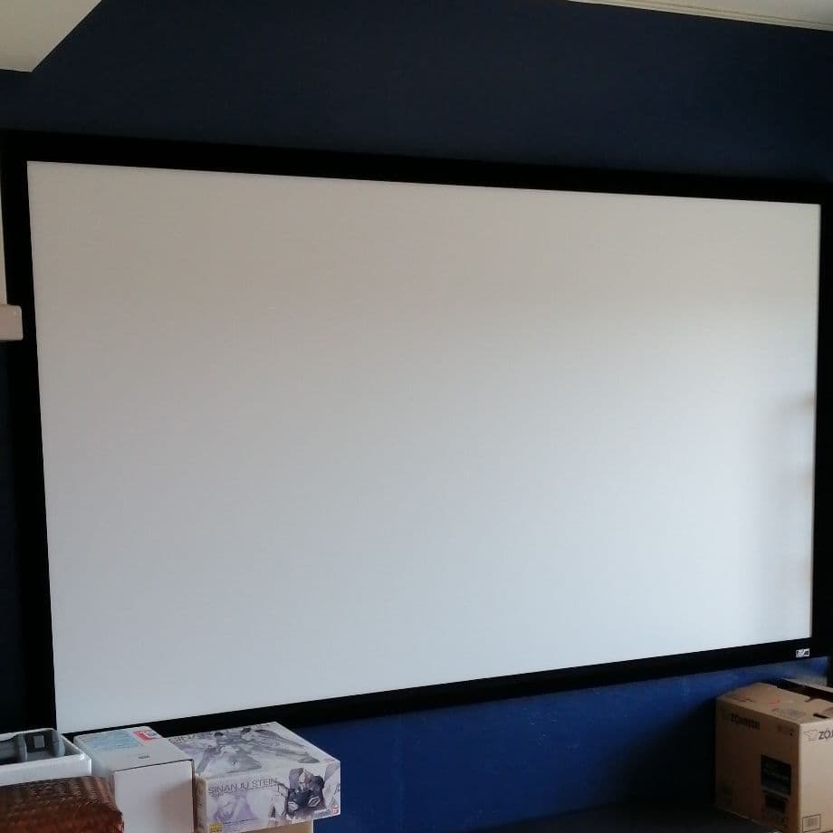 エリートスクリーン103インチ