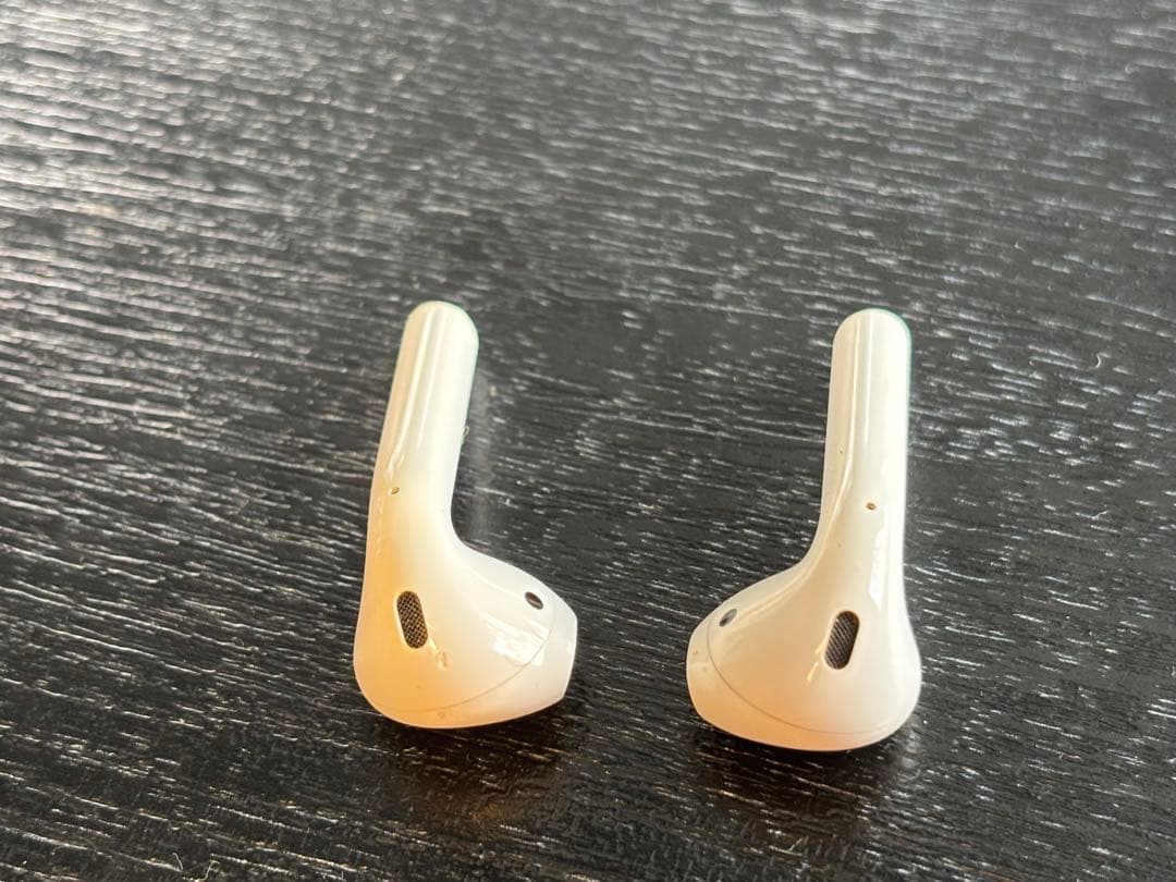 【動作品】AirPods 第2世代 本体＋充電ケース
