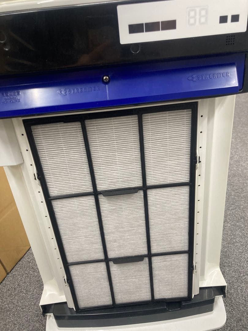 作動チェック済み　ダイキン工業　空気清浄加湿器　変色あるため格安