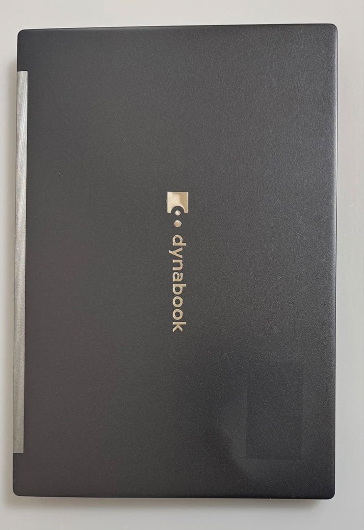 累積957h 東芝 G83/HS 8GB 256GB Office 指紋・顔認