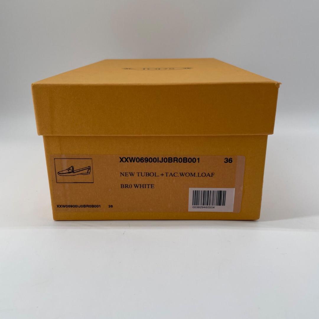 15085✨未使用級✨トッズ ゴンミーニ ドライビングシューズ レザー 白