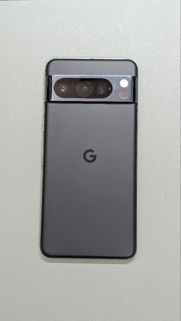 Google Pixel 8 Pro 256GB ブラック 本体（ケースおまけ）