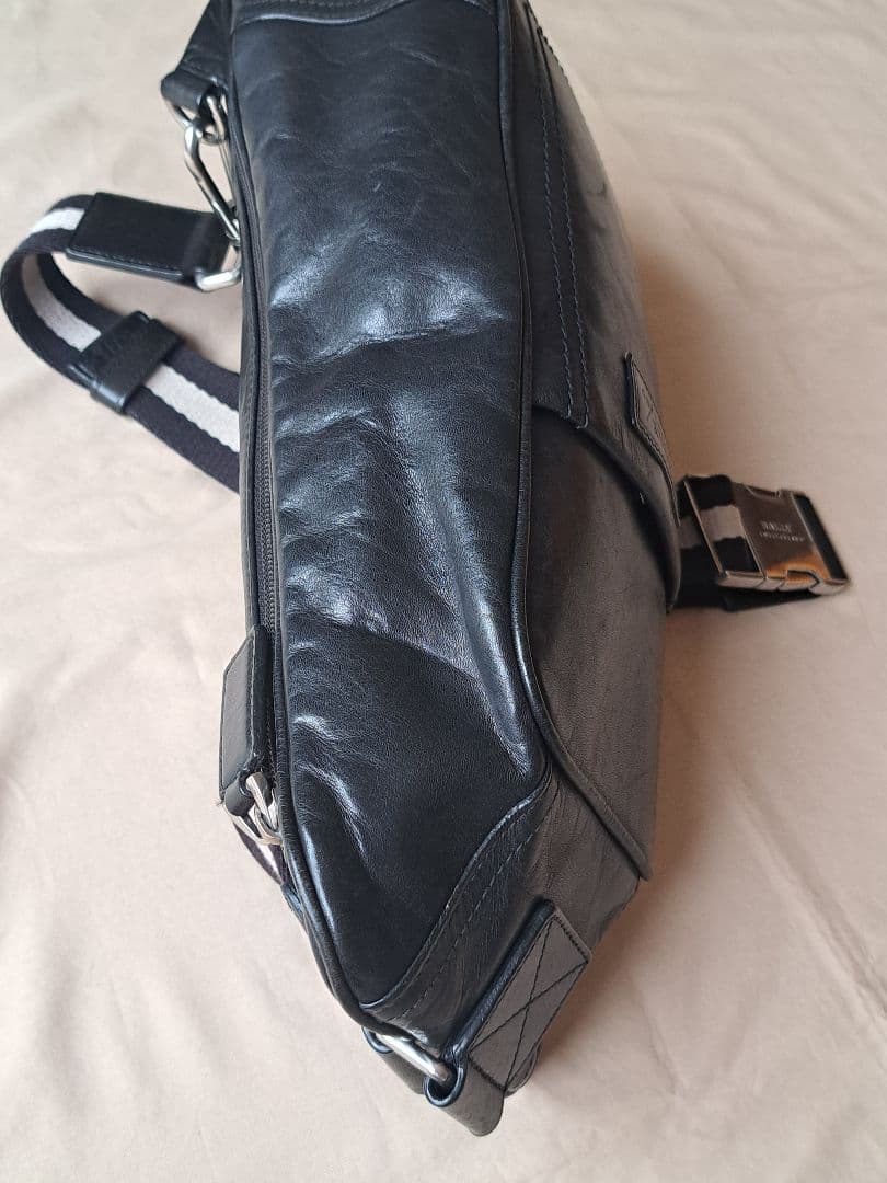 BALLY ボディバッグ 斜め掛け トレインスポッティング