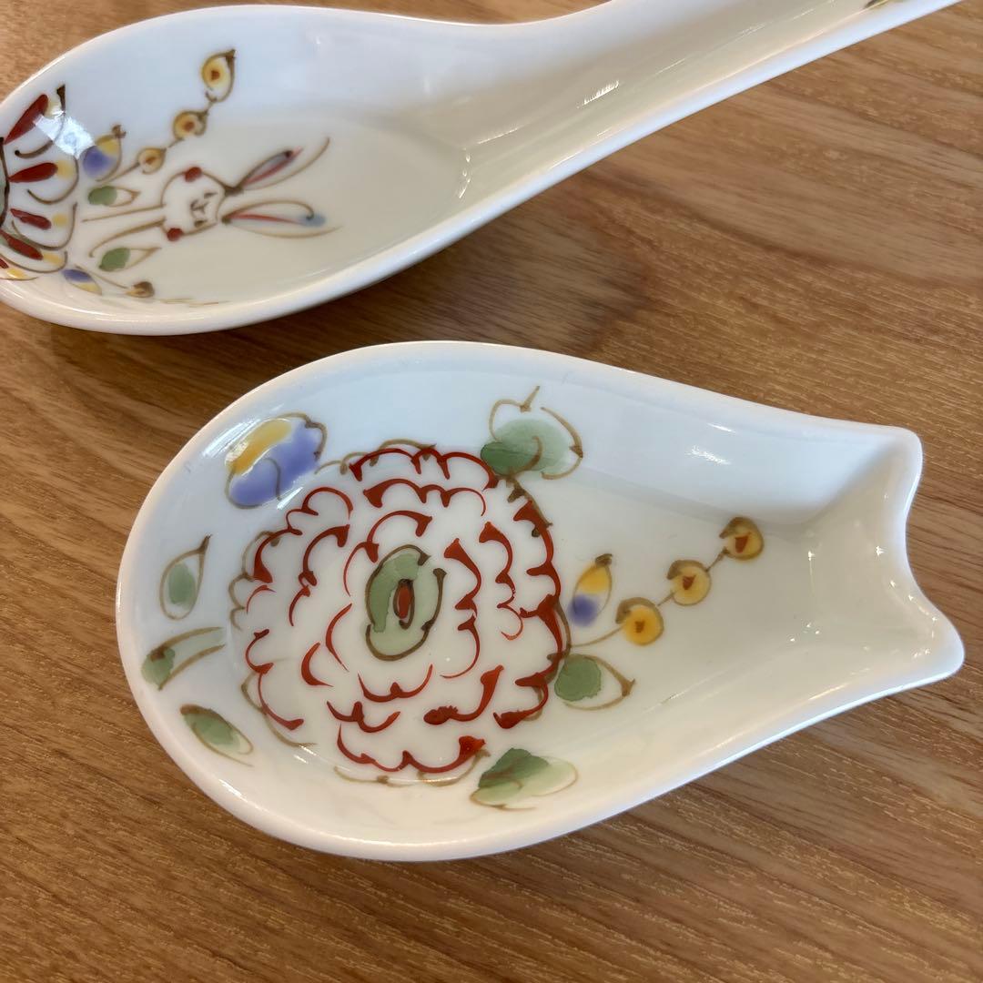 空萌工房★波佐見焼★ウサギと花のデザイン 陶器製レンゲ 4個セット