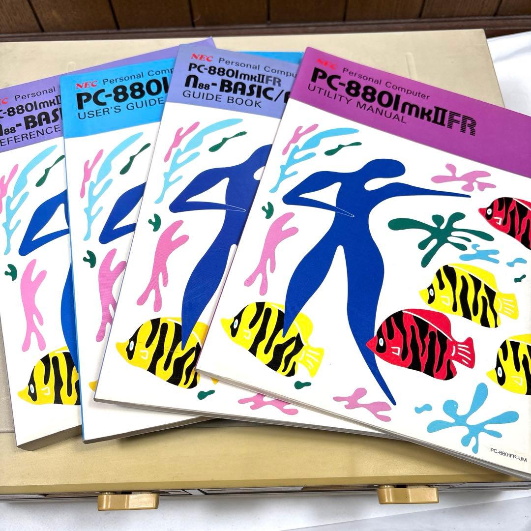 通電のみ確認　NEC PC-8801 mkⅡ FR 本体　キーボード